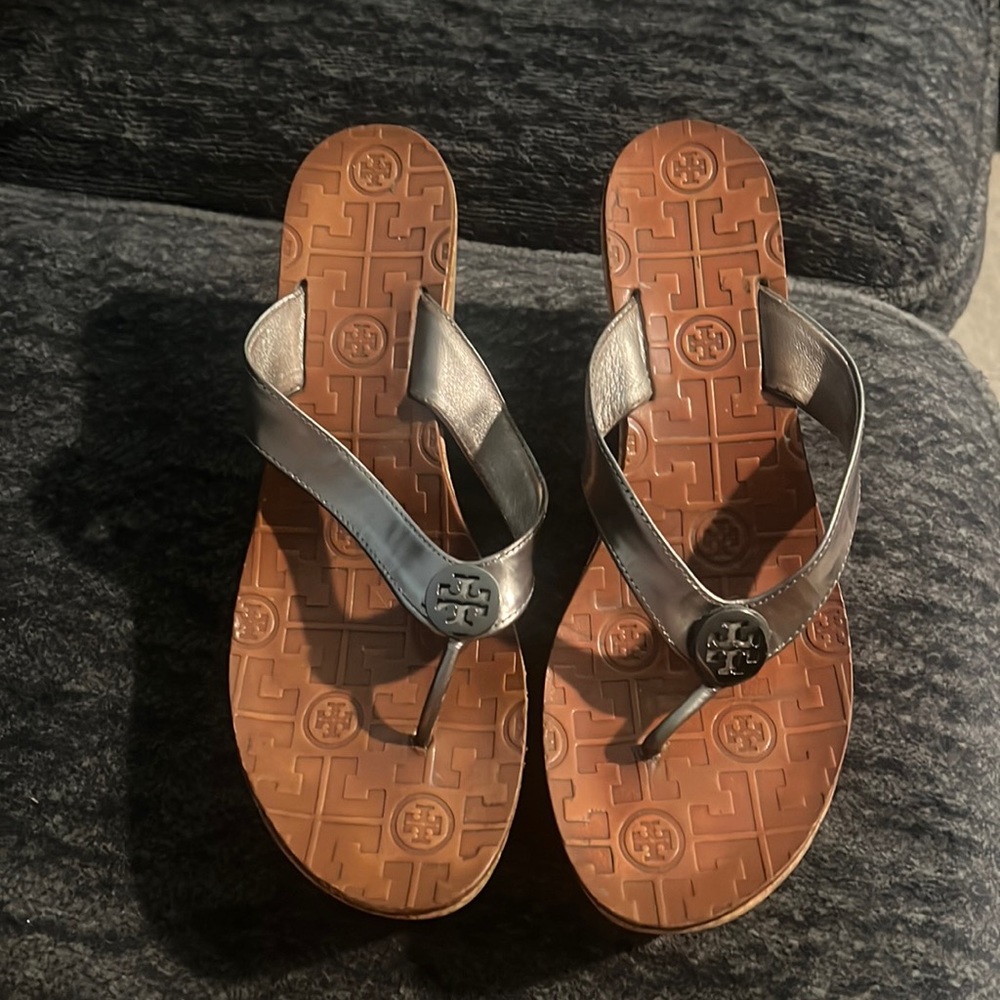 Tory Burch metallic silver wedge flip flops size 8